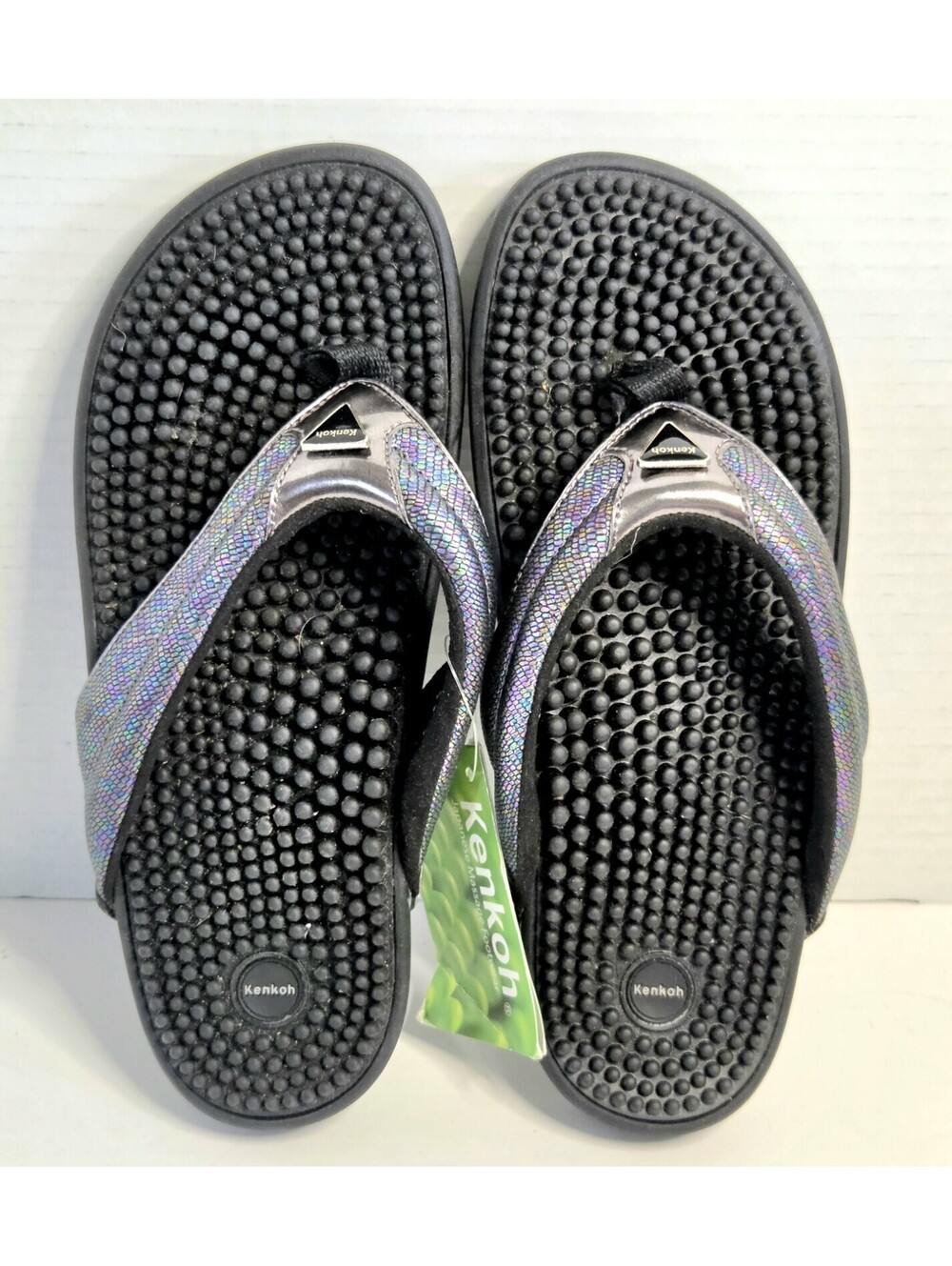 NWT Kenkoh Spirit V Massage Thong Metallic Flip Flop Reflexology Size 8 Sandals